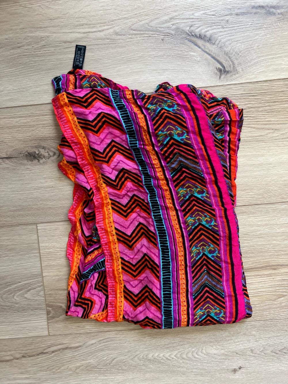 Stella & Dot Pink Orange Multicolor Chevron Stripe Scarf